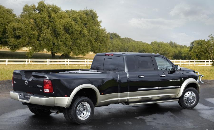  Dodge Ram 5500 Long-Hauler Concept 2011 года  (фото 12 из 14)
